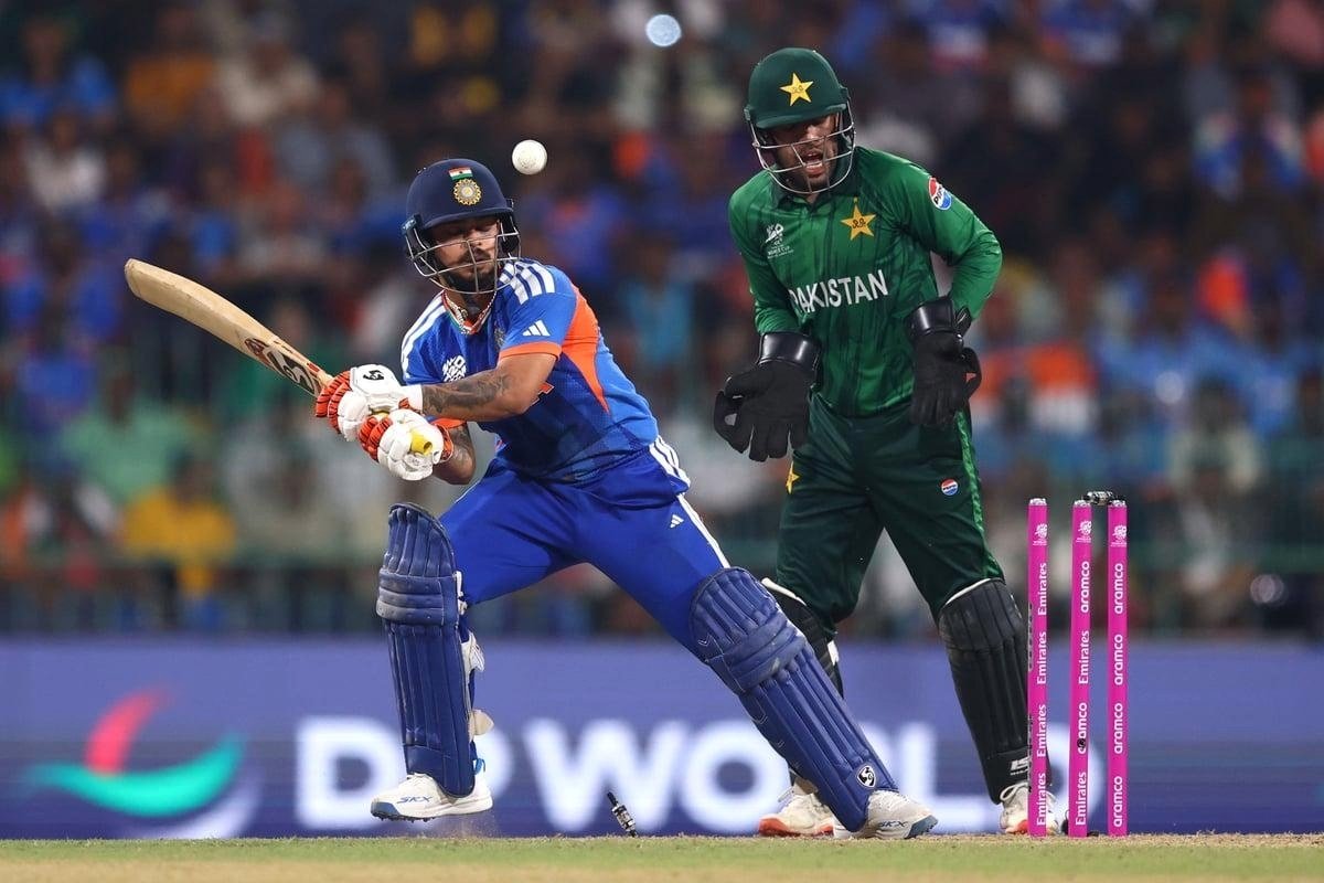 India's Ishan Kishan and Pakistan players ahead of the 2026 Asian Games cricket final